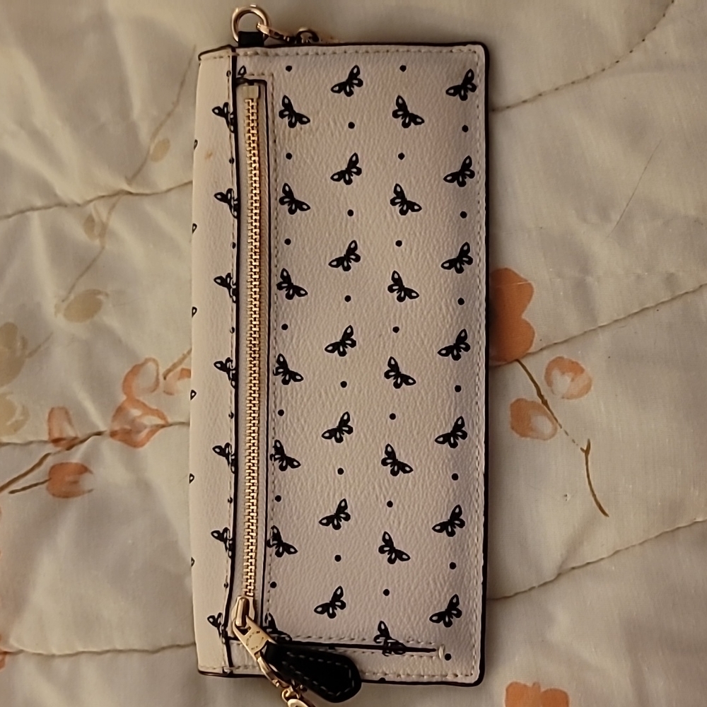Authentic Coach wallet - Picture 4 of 7